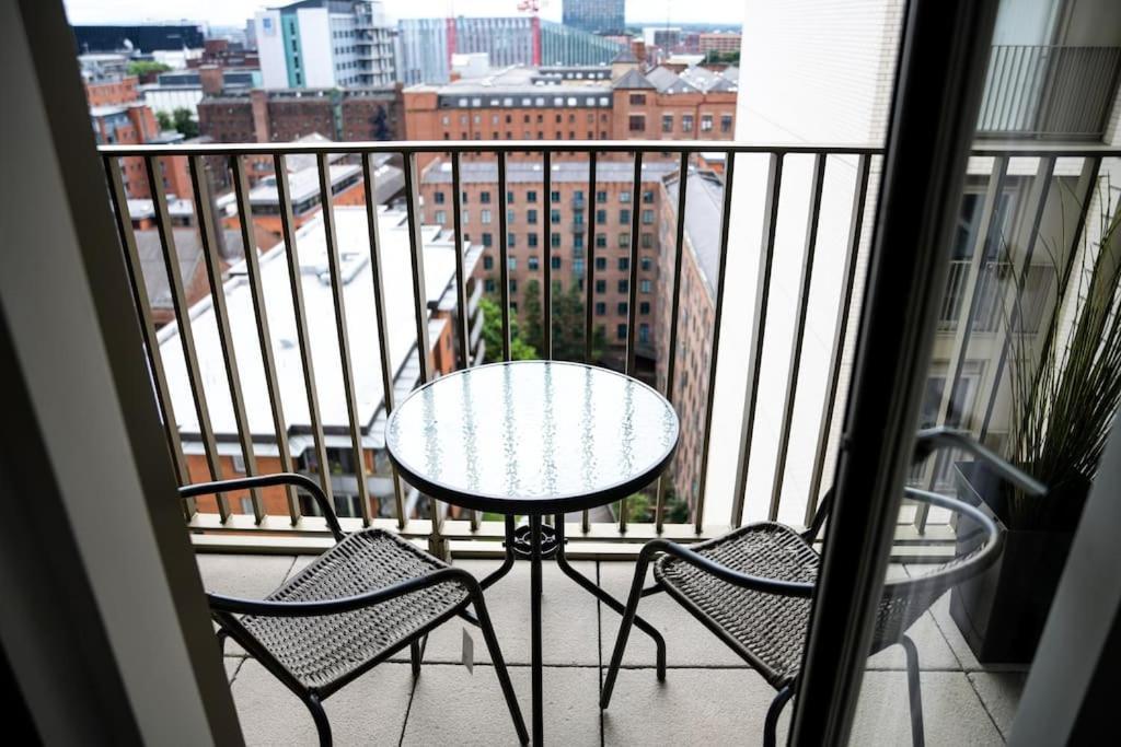 Modern 2 Bedroom Apartment - City Centre - Parking Manchester Exterior foto
