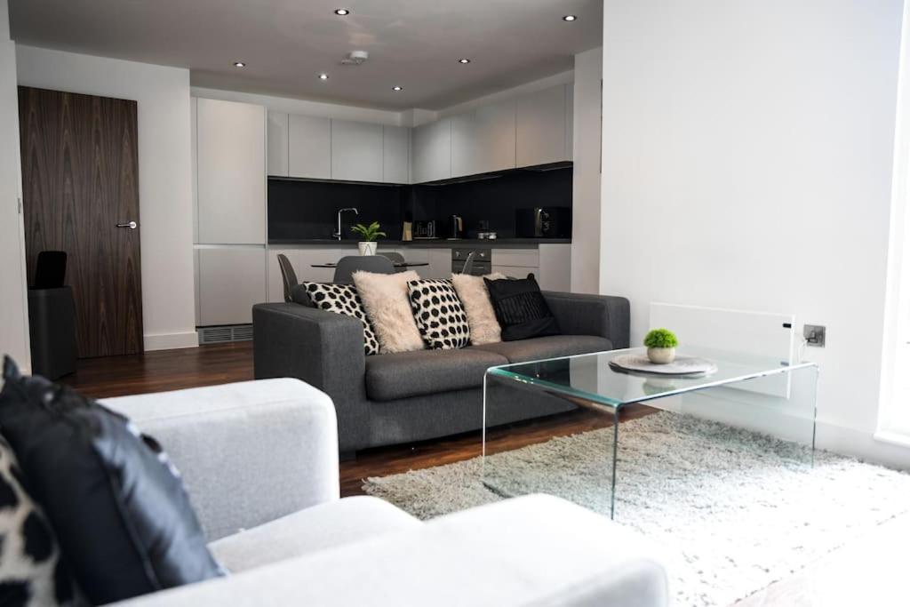 Modern 2 Bedroom Apartment - City Centre - Parking Manchester Exterior foto